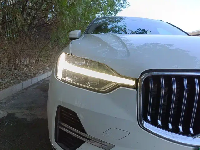 Volvo XC60 — Фото автомобиля 7