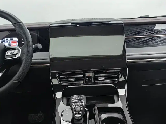 GAC Trumpchi M8 — Фото автомобиля 12