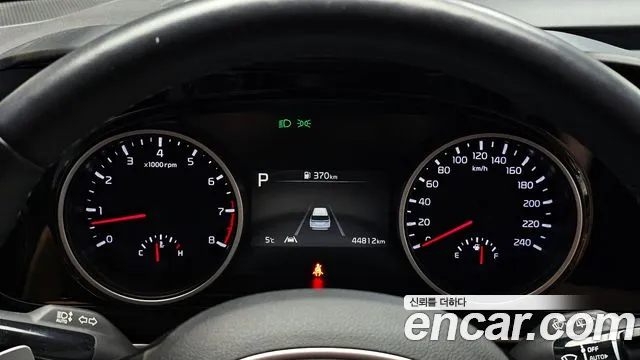 Kia Canival Carnival 4 поколение Бензин 9 мест Noblesse — Фото автомобиля 8