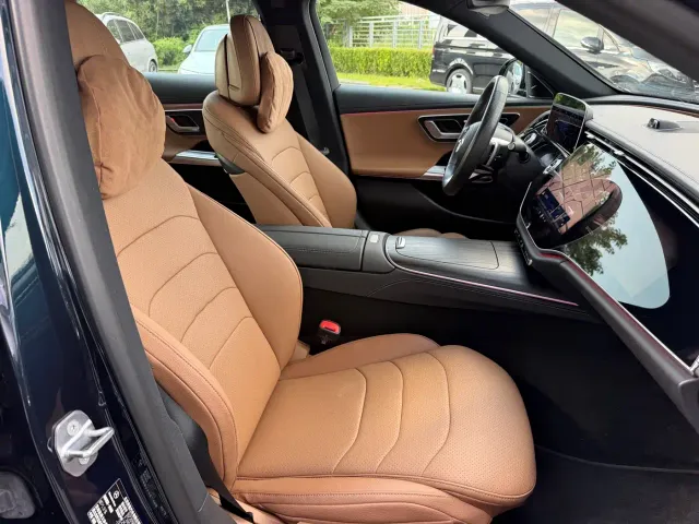 Mercedes-Benz E-Class — Фото автомобиля 19