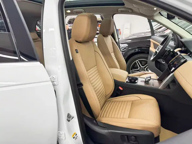 Land Rover Discovery Sport — Фото автомобиля 13