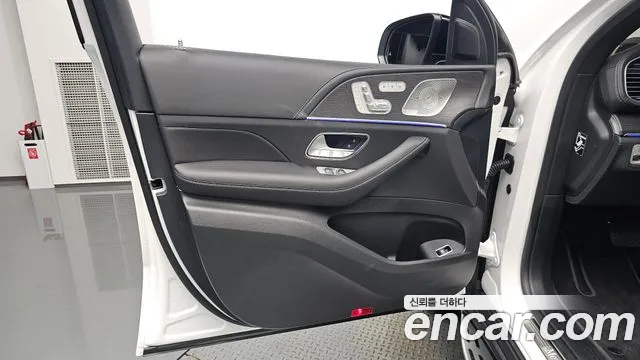Mercedes-Benz GLE-Class — Фото автомобиля 22