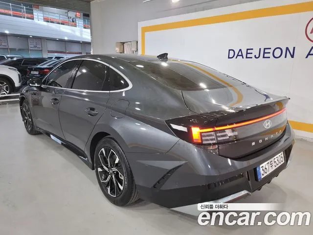 Hyundai Sonata — Фото автомобиля 4
