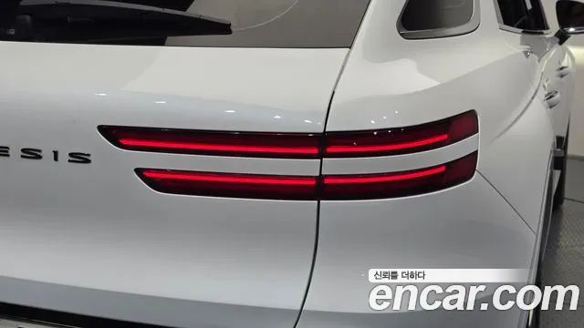 Genesis GV70 — Фото автомобиля 8