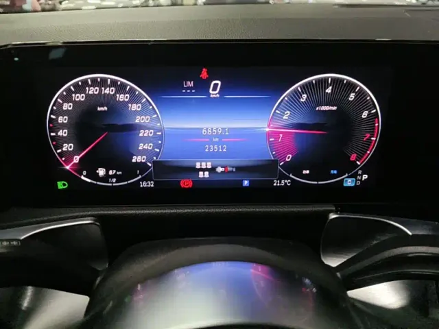 Mercedes-Benz GLB-Class — Фото автомобиля 11