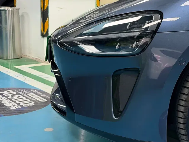 Xiaomi SU7 — Фото автомобиля 6