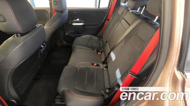 Mercedes-Benz GLB-Class — Фото автомобиля 13