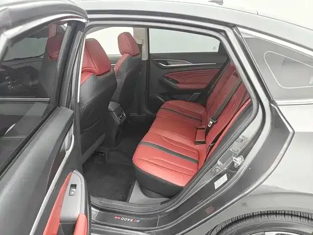 Changan Eado — Фото автомобиля 8