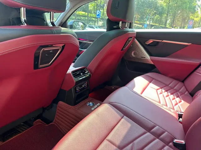 BMW 5 Series — Фото автомобиля 9