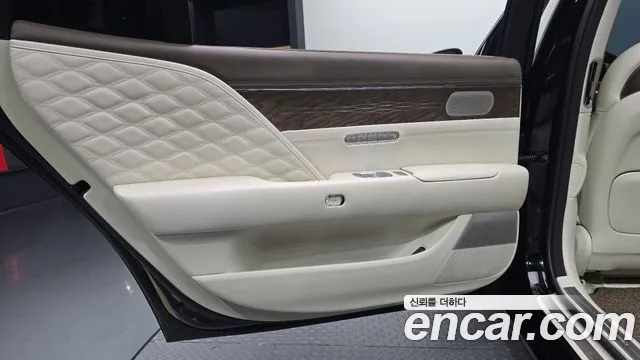 Genesis G90 — Фото автомобиля 23