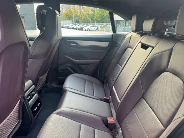 Porsche Macan EV — Фото автомобиля 7