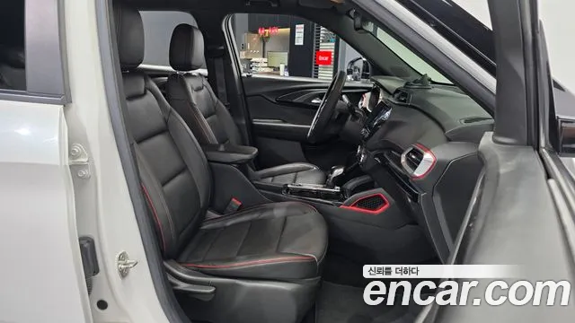 ChevroletGMDaewoo Trailblazer Trailblazer 1.3 турбо 4WD — Фото автомобиля 11