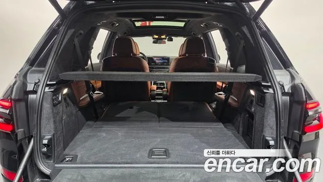 BMW X7 — Фото автомобиля 16