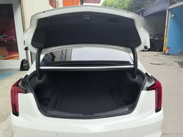 Cadillac CT5 — Фото автомобиля 18