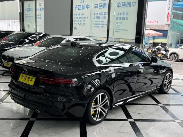 Jaguar XEL — Фото автомобиля 14