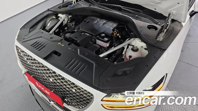 Genesis GV70 2.5T Бензин AWD — Фото автомобиля 6