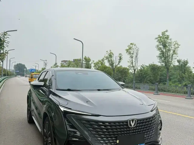 Changan UNI-T — Фото автомобиля 6