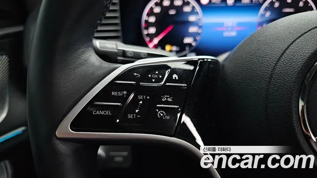 Mercedes-Benz GLE-Class — Фото автомобиля 24
