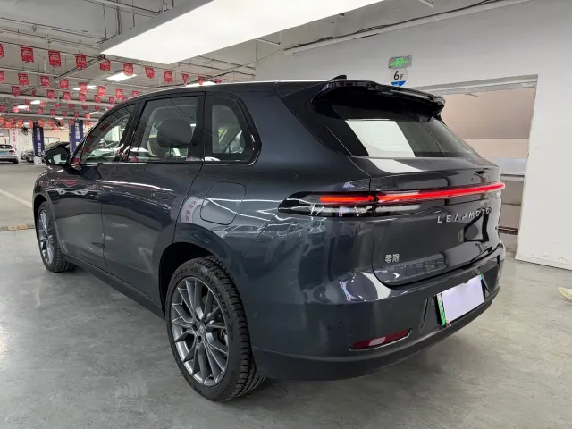 Leapmotor C10 — Фото автомобиля 12