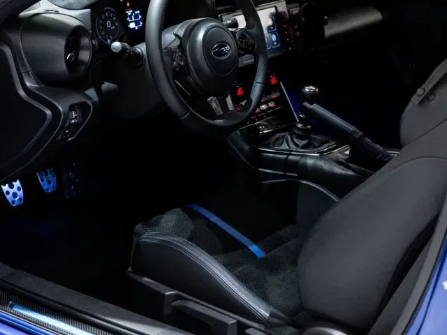 Subaru BRZ — Фото автомобиля 6