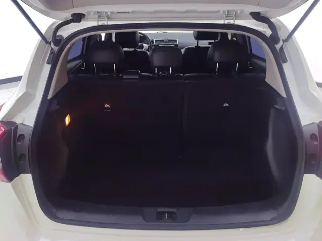 Nissan Tiida — Фото автомобиля 4