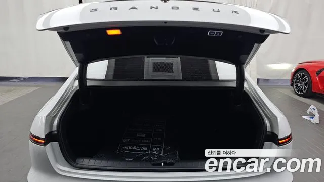 Hyundai Grandeur GN7 — Фото автомобиля 23