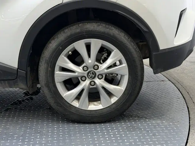Toyota IZOA — Фото автомобиля 12
