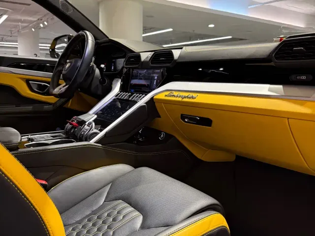Lamborghini Urus — Фото автомобиля 9