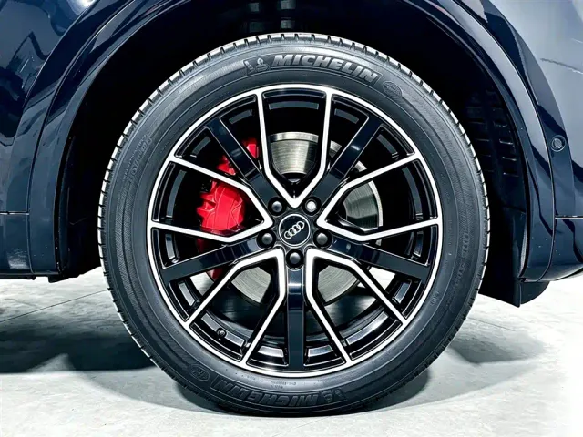 Audi Audi Q5L 2023 45T Luxury Dynamic — Фото автомобиля 13
