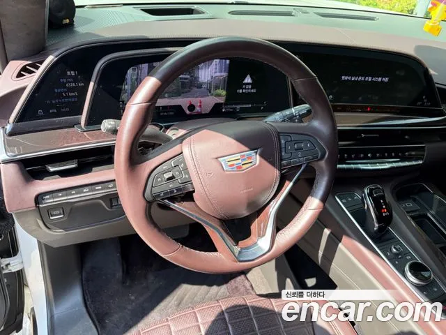 Cadillac Escalade Generation 5 — Фото автомобиля 9