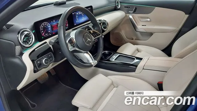 Mercedes-Benz A-Class W177 — Фото автомобиля 9