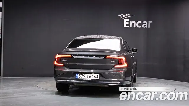 Вольво S90 — Фото автомобиля 4