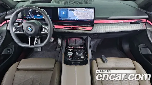 BMW 5 Series G60 — Фото автомобиля 10