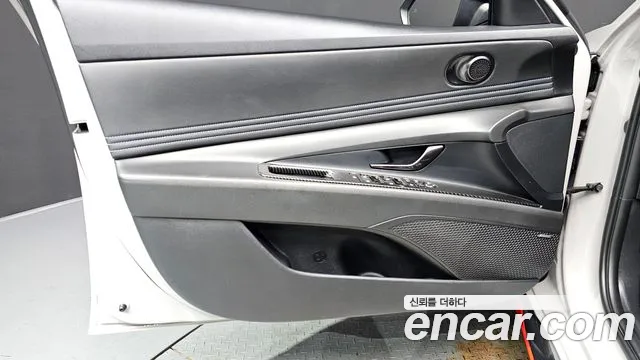 Hyundai Avante CN7 — Фото автомобиля 24