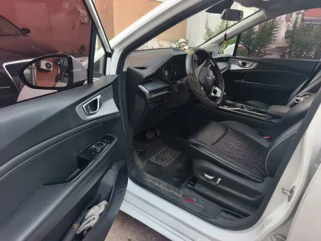Wuling Jiachen — Фото автомобиля 13