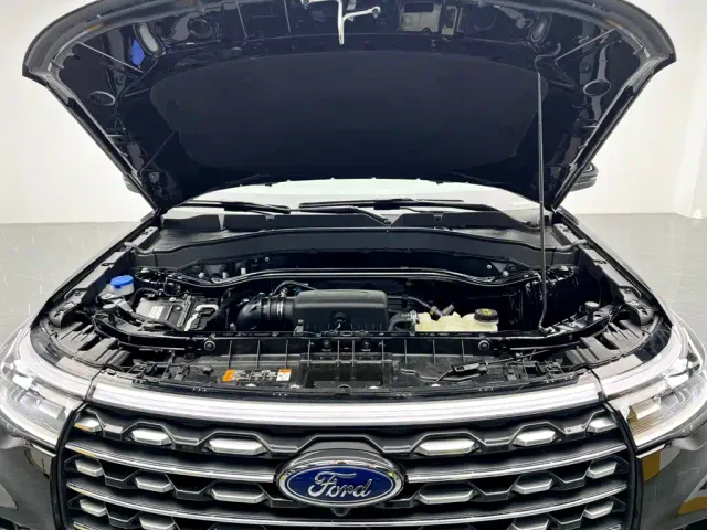 Ford Explorer — Фото автомобиля 26