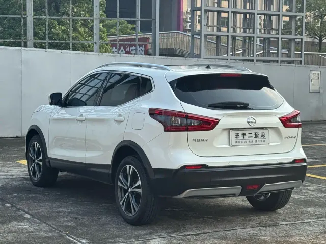 Nissan Qashqai — Фото автомобиля 11