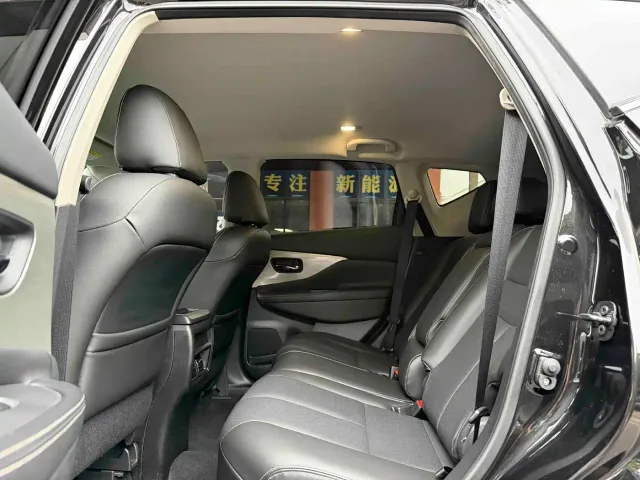 Nissan Murano — Фото автомобиля 7