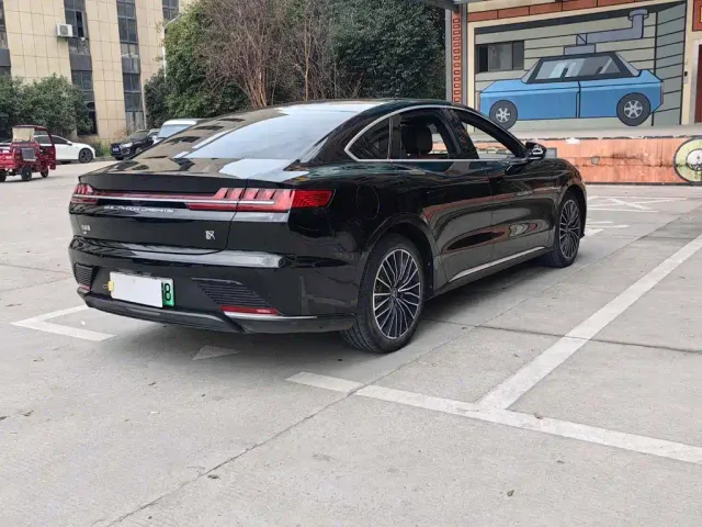 BYD Han — Фото автомобиля 19
