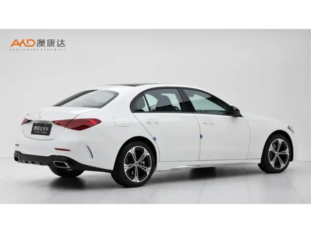 Mercedes-Benz C-Class — Фото автомобиля 3