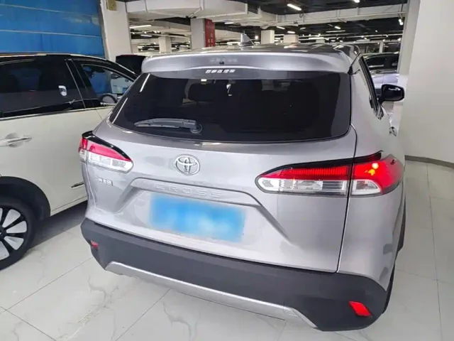 Toyota Corolla Cross — Фото автомобиля 5