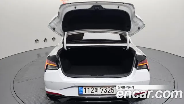 Hyundai Avante CN7 — Фото автомобиля 20
