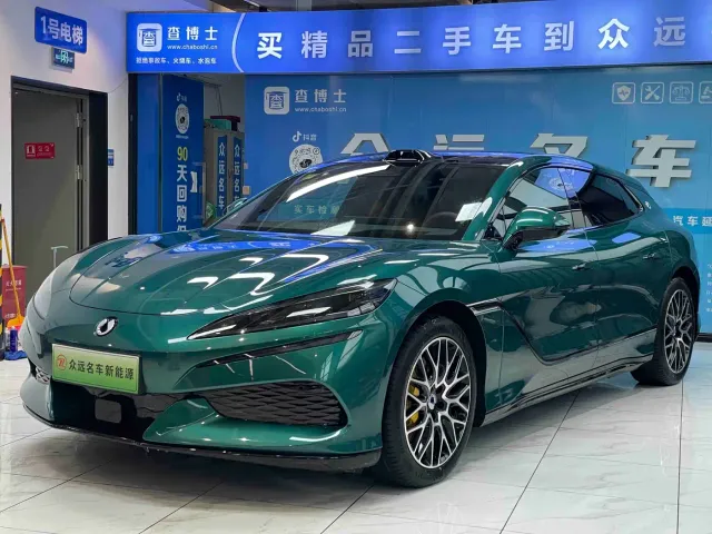 Фотография автомобиля — Denza Z9GT