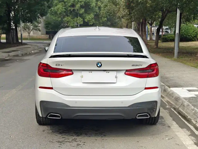 BMW 6 Series Gran Turismo — Фото автомобиля 5