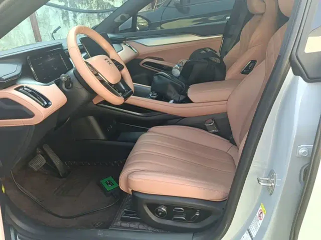 BYD Song L EV — Фото автомобиля 14