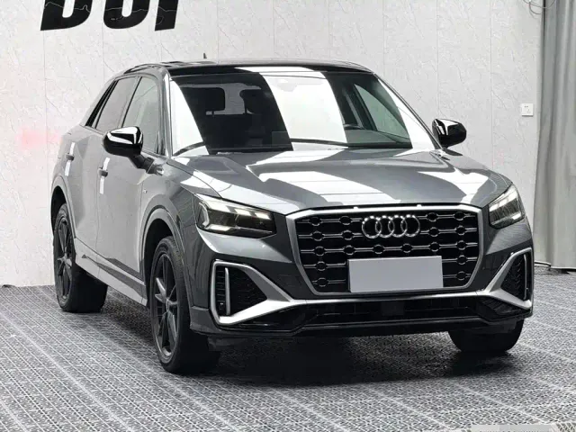Audi Q2L — Фото автомобиля 3