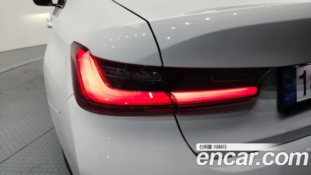BMW 3-Series 3 серия (G20) 320i M Sport — Фото автомобиля 20