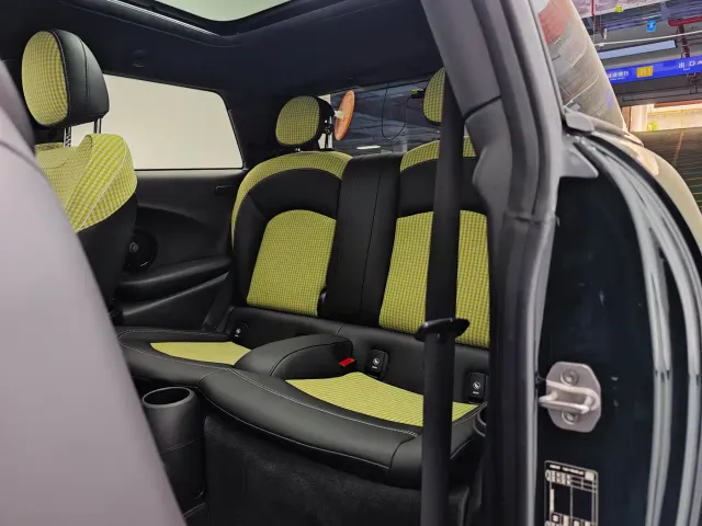 MINI Hatch — Фото автомобиля 15