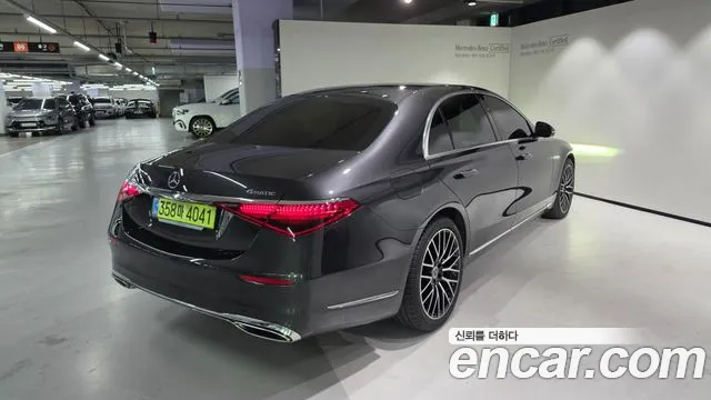 Mercedes-Benz S-Class — Фото автомобиля 2