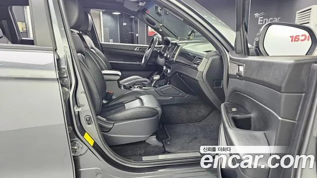 KG_Mobility_Ssangyong Rexton Новый Rexton Sport Khan Дизель 2.2 4WD — Фото автомобиля 11